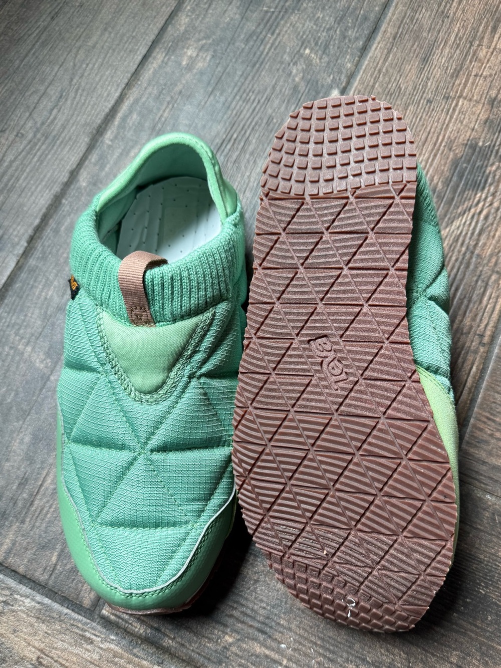 Teva ember Moc NWOT - Picture 2 of 3